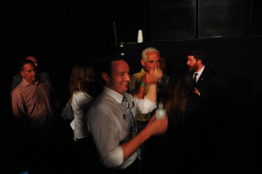 Şarkıcı Jon Bon Jovi, 5 Kasım 2016 'da St. Petersburg Florida' da Devlet Street Theater in Support of HIllary Clinton 'ın Başkan İhalesi' nde sahne alıyor.