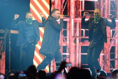 Baba Yankee ve Don Omar 7 Ağustos 2016 'da Orlando Florida' daki Amway Center 'da konser verdiler..  