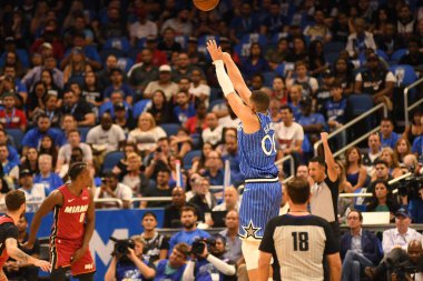Orlando Magic 17 Ekim 2018 'de Orlando Florida' daki Amway Center 'da Miami Heat' i sunar.. 