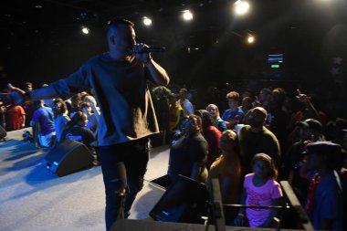 Crossover Kilisesi, 6 Ekim 2018 'de Tampa Florida' daki Crossover Kilisesi 'nde iki yıllık lezzet festivaline ev sahipliği yapıyor..  