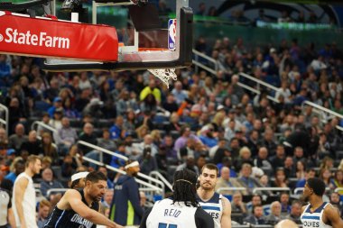 Orlando Magic 28 Şubat 2020 tarihinde Orlando Florida 'da Amway Center' da Minnesota Timberwolves 'a ev sahipliği yapar..  