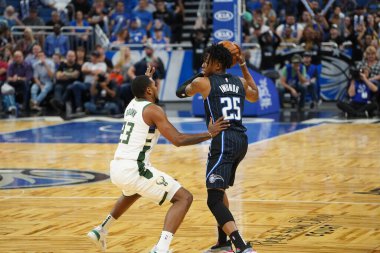 Orlando Magic, Orlando, Florida, ABD 'deki Amway Center' da Milwaukee Bucks 'a ev sahipliği yapıyor. 1 Kasım 2019.  