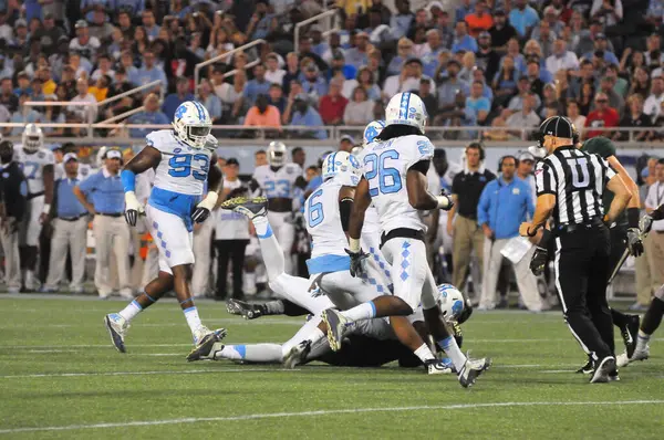 Carolina Del Norte Enfrenta Baylor Durante Russell Athletic Bowl Camping —  Fotos de Stock