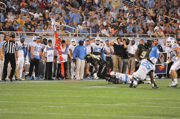 Carolina Del Norte Enfrenta Baylor Durante Russell Athletic Bowl Camping —  Fotos de Stock