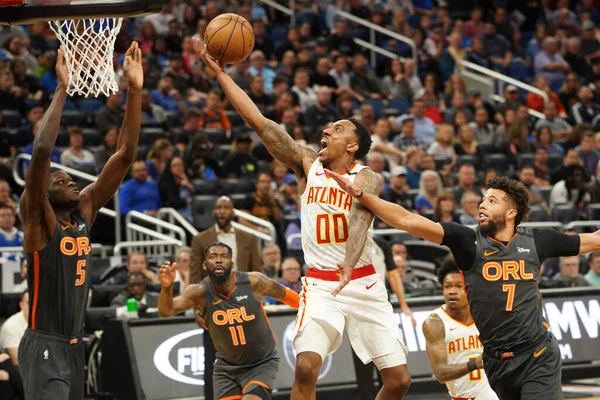 Atlanta Hawks Guard Jeff Teague Faz Layup Durante Jogo Amway — Fotografia de Stock