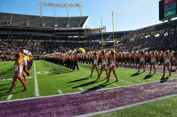 Lsu Зустрічається Луїсвіллом Під Час Citrus Bowl Стадіоні Camping World — стокове фото