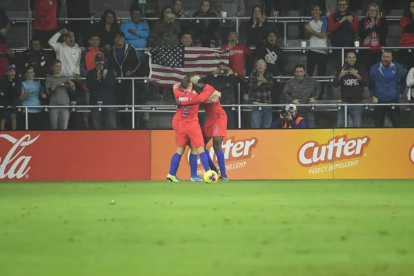 Het Amerikaanse Voetbalteam Organiseert Canada Tijdens Concacaf Nations League Match — Stockfoto