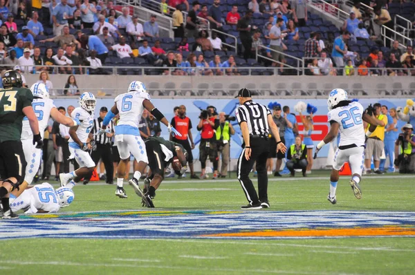 Carolina Del Norte Enfrenta Baylor Durante Russell Athletic Bowl Camping —  Fotos de Stock