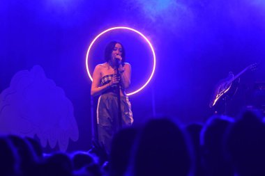 Noah Cyrus ilk turnesinde 23 Eylül 2018 'de Orlando Florida' daki Beacham 'da sahne alacak.