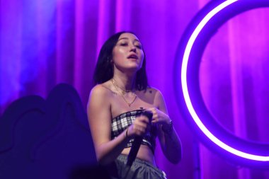 Noah Cyrus ilk turnesinde 23 Eylül 2018 'de Orlando Florida' daki Beacham 'da sahne alacak.
