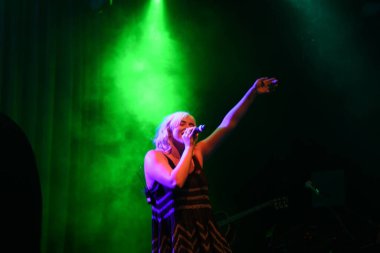 Noah Cyrus ilk turnesinde 23 Eylül 2018 'de Orlando Florida' daki Beacham 'da sahne alacak.