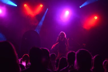 Noah Cyrus ilk turnesinde 23 Eylül 2018 'de Orlando Florida' daki Beacham 'da sahne alacak.