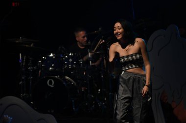 Noah Cyrus ilk turnesinde 23 Eylül 2018 'de Orlando Florida' daki Beacham 'da sahne alacak.