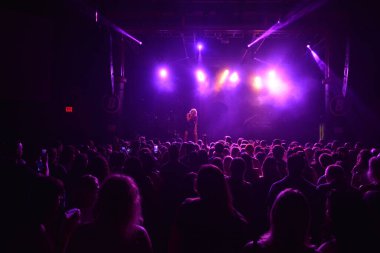 Noah Cyrus ilk turnesinde 23 Eylül 2018 'de Orlando Florida' daki Beacham 'da sahne alacak.