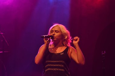 Noah Cyrus ilk turnesinde 23 Eylül 2018 'de Orlando Florida' daki Beacham 'da sahne alacak.