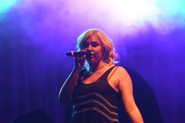 Noah Cyrus ilk turnesinde 23 Eylül 2018 'de Orlando Florida' daki Beacham 'da sahne alacak.