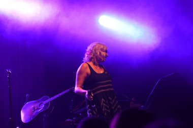 Noah Cyrus ilk turnesinde 23 Eylül 2018 'de Orlando Florida' daki Beacham 'da sahne alacak.