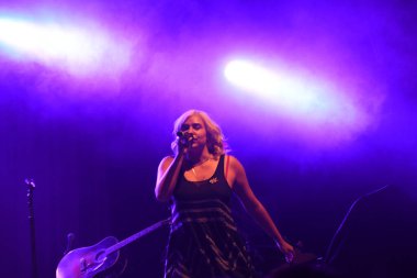 Noah Cyrus ilk turnesinde 23 Eylül 2018 'de Orlando Florida' daki Beacham 'da sahne alacak.