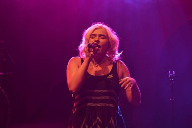 Noah Cyrus ilk turnesinde 23 Eylül 2018 'de Orlando Florida' daki Beacham 'da sahne alacak.