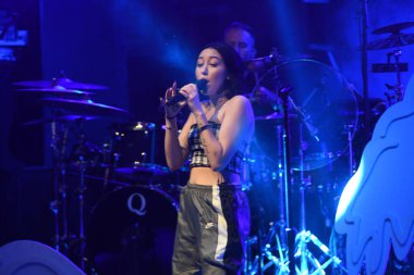 Noah Cyrus ilk turnesinde 23 Eylül 2018 'de Orlando Florida' daki Beacham 'da sahne alacak.