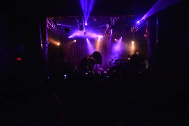 Noah Cyrus ilk turnesinde 23 Eylül 2018 'de Orlando Florida' daki Beacham 'da sahne alacak.