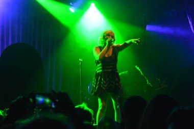 Noah Cyrus ilk turnesinde 23 Eylül 2018 'de Orlando Florida' daki Beacham 'da sahne alacak.