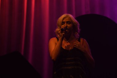 Noah Cyrus ilk turnesinde 23 Eylül 2018 'de Orlando Florida' daki Beacham 'da sahne alacak.