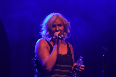 Noah Cyrus ilk turnesinde 23 Eylül 2018 'de Orlando Florida' daki Beacham 'da sahne alacak.