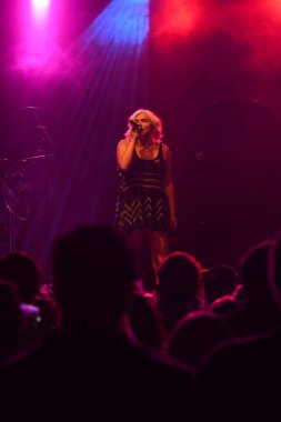 Noah Cyrus ilk turnesinde 23 Eylül 2018 'de Orlando Florida' daki Beacham 'da sahne alacak.