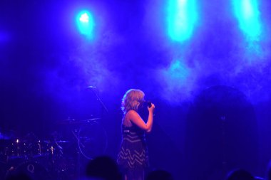 Noah Cyrus ilk turnesinde 23 Eylül 2018 'de Orlando Florida' daki Beacham 'da sahne alacak.