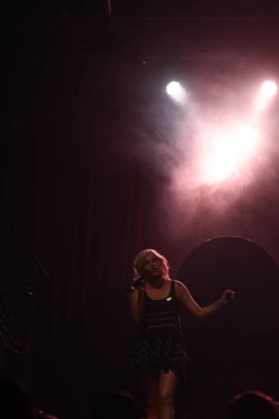 Noah Cyrus ilk turnesinde 23 Eylül 2018 'de Orlando Florida' daki Beacham 'da sahne alacak.