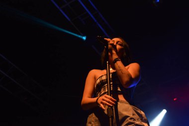 Noah Cyrus ilk turnesinde 23 Eylül 2018 'de Orlando Florida' daki Beacham 'da sahne alacak.