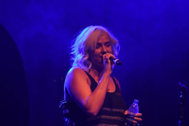 Noah Cyrus ilk turnesinde 23 Eylül 2018 'de Orlando Florida' daki Beacham 'da sahne alacak.