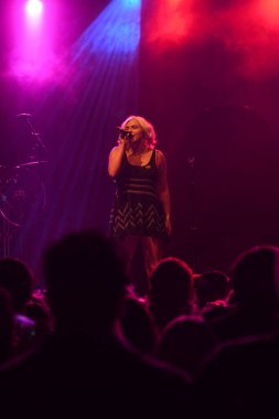 Noah Cyrus ilk turnesinde 23 Eylül 2018 'de Orlando Florida' daki Beacham 'da sahne alacak.