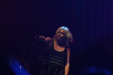 Noah Cyrus ilk turnesinde 23 Eylül 2018 'de Orlando Florida' daki Beacham 'da sahne alacak.