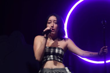 Noah Cyrus ilk turnesinde 23 Eylül 2018 'de Orlando Florida' daki Beacham 'da sahne alacak.