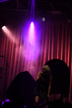 Noah Cyrus ilk turnesinde 23 Eylül 2018 'de Orlando Florida' daki Beacham 'da sahne alacak.