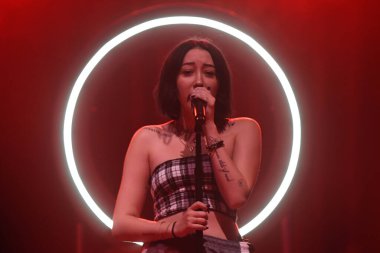 Noah Cyrus ilk turnesinde 23 Eylül 2018 'de Orlando Florida' daki Beacham 'da sahne alacak.
