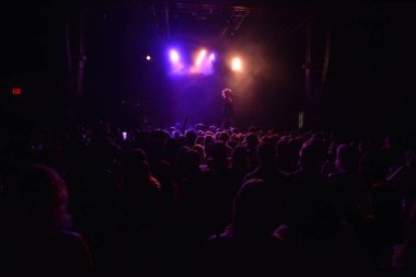 Noah Cyrus ilk turnesinde 23 Eylül 2018 'de Orlando Florida' daki Beacham 'da sahne alacak.