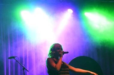 Noah Cyrus ilk turnesinde 23 Eylül 2018 'de Orlando Florida' daki Beacham 'da sahne alacak.