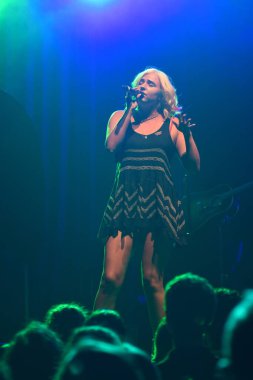 Noah Cyrus ilk turnesinde 23 Eylül 2018 'de Orlando Florida' daki Beacham 'da sahne alacak.