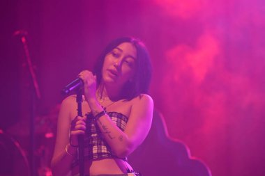 Noah Cyrus ilk turnesinde 23 Eylül 2018 'de Orlando Florida' daki Beacham 'da sahne alacak.