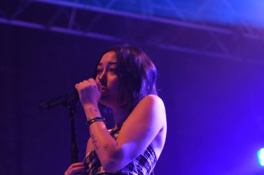 Noah Cyrus ilk turnesinde 23 Eylül 2018 'de Orlando Florida' daki Beacham 'da sahne alacak.
