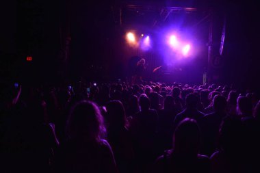 Noah Cyrus ilk turnesinde 23 Eylül 2018 'de Orlando Florida' daki Beacham 'da sahne alacak.