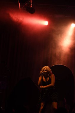 Noah Cyrus ilk turnesinde 23 Eylül 2018 'de Orlando Florida' daki Beacham 'da sahne alacak.