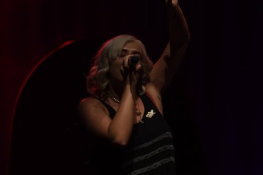 Noah Cyrus ilk turnesinde 23 Eylül 2018 'de Orlando Florida' daki Beacham 'da sahne alacak.