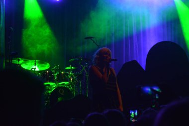 Noah Cyrus ilk turnesinde 23 Eylül 2018 'de Orlando Florida' daki Beacham 'da sahne alacak.