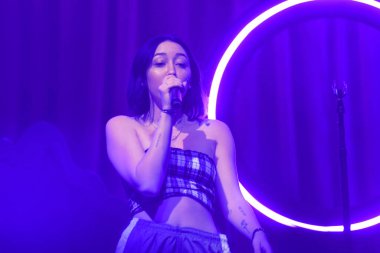 Noah Cyrus ilk turnesinde 23 Eylül 2018 'de Orlando Florida' daki Beacham 'da sahne alacak.