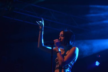 Noah Cyrus ilk turnesinde 23 Eylül 2018 'de Orlando Florida' daki Beacham 'da sahne alacak.