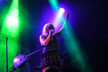 Maty Noyes, Noah Cyrus için 23 Eylül 2018 'de Orlando Florida' daki Beacham 'da açılış yapıyor.